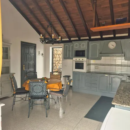 Villa Casa Anabella By Escape Puerto del Carmen (Lanzarote)