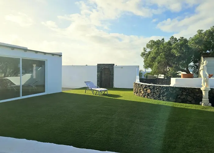 Vila Casa Anabella By Escape Puerto del Carmen (Lanzarote)