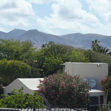 Willa Casa Anabella By Escape Puerto del Carmen (Lanzarote)